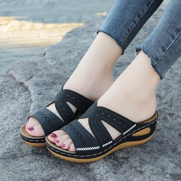 Amazon Foreign Trade Large Women’s Shoes New European and American Vintage Fish Mouth Matsuke Bottom Multi color Embroidered Slope Heel Cross Band SandalsSandalsCross border wearing of women’s sandals in stock slippers with flower hollowed out for comfort